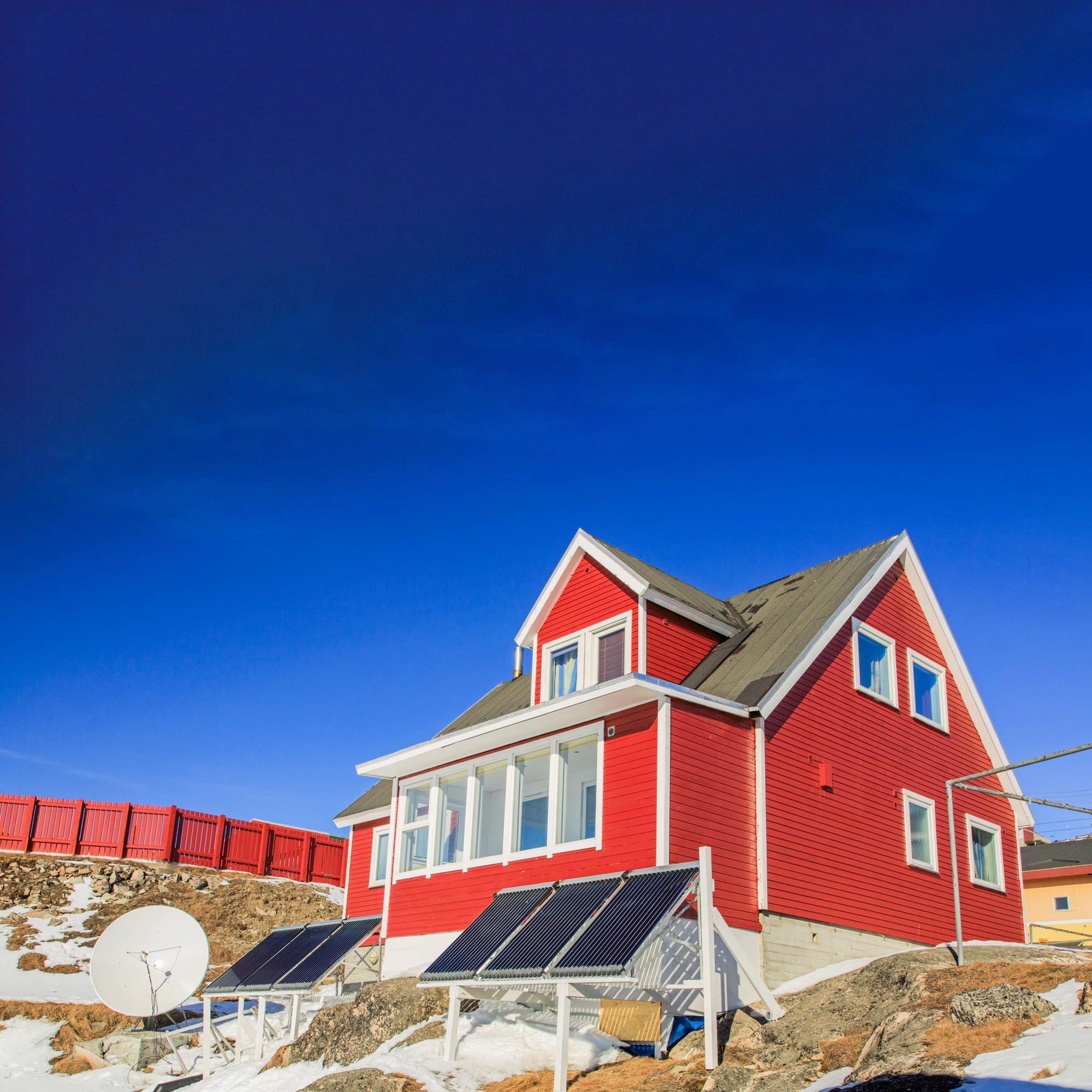 solar hot water heating plus space heating system in GREENLAND
