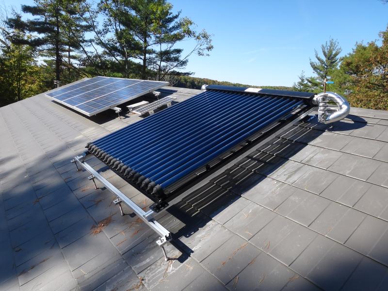solar collector mounting hook and rail rack