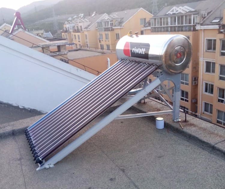 diy solar hot water heater